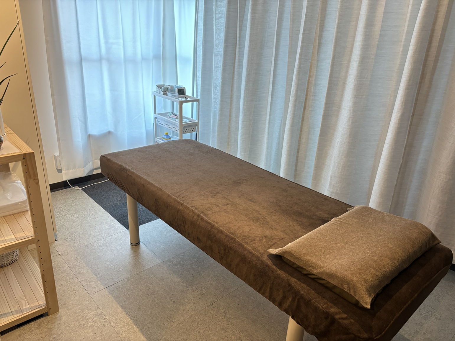 完全個室の施術ベッド